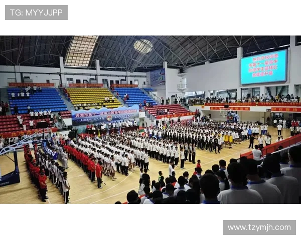 以篮球为纽带探索团队协作与青春激情在运动中绽放的力量 以篮球为纽带探索团队协作与青春激情在运动中绽放的力量