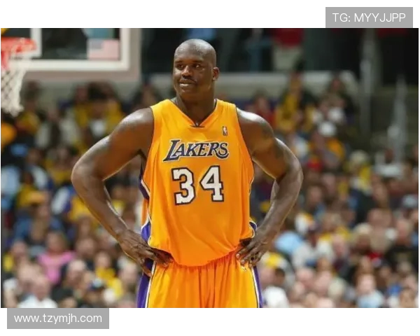 哈基姆·奥拉朱旺：从传奇中锋到篮球智慧象征的成长之路