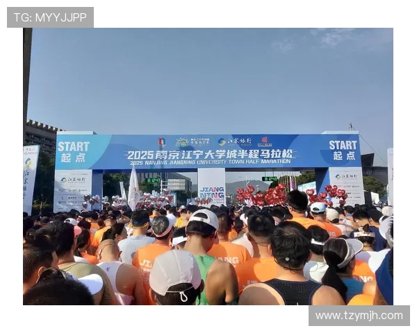南京城市马拉松精彩点评飞盘队速度表现引人瞩目