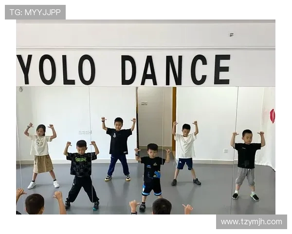 南京街舞队灵活性变革引发热议探索街舞文化新发展之路