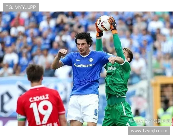 奥厄与雷根斯堡的激烈对决谁能在赛场上笑到最后